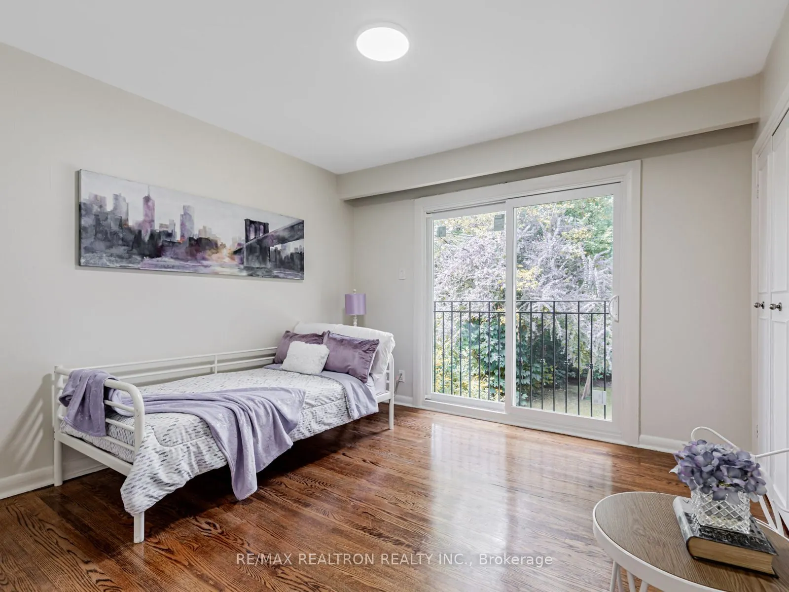 4 Chater Court