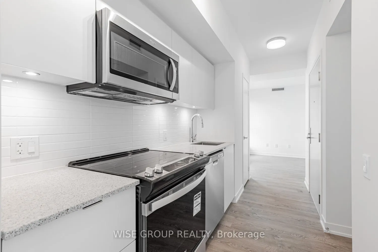 500 Wilson Avenue, #906