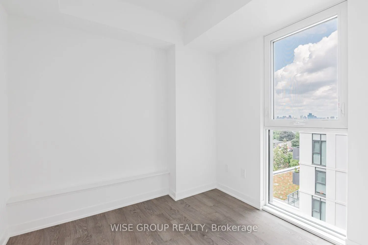 500 Wilson Avenue, #906
