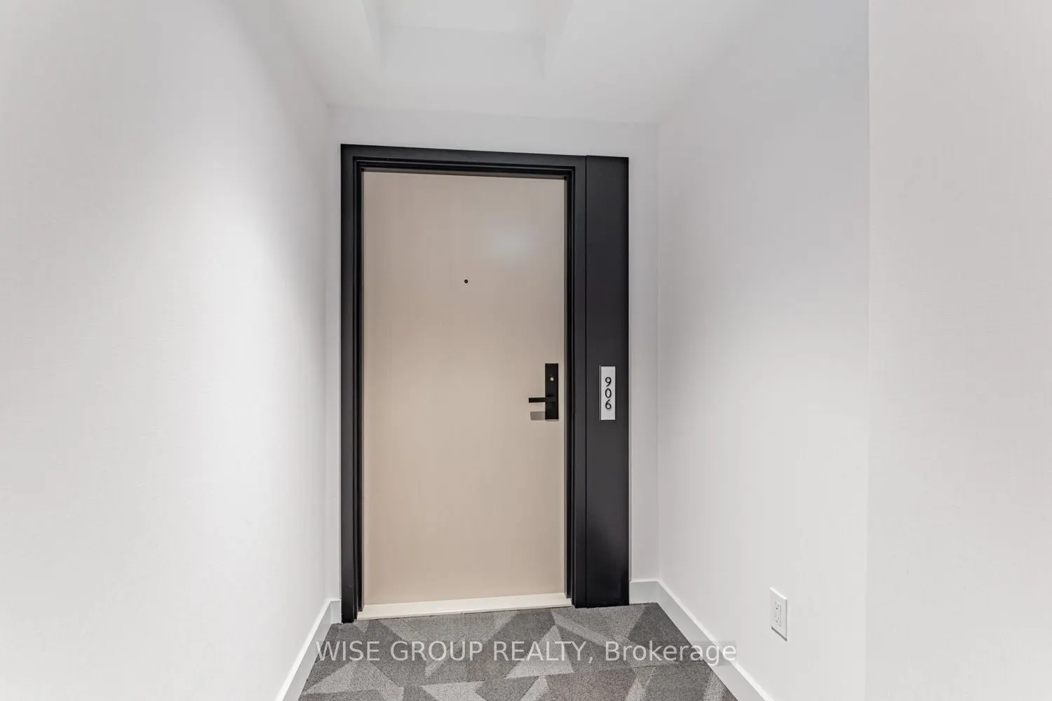 500 Wilson Avenue, #906