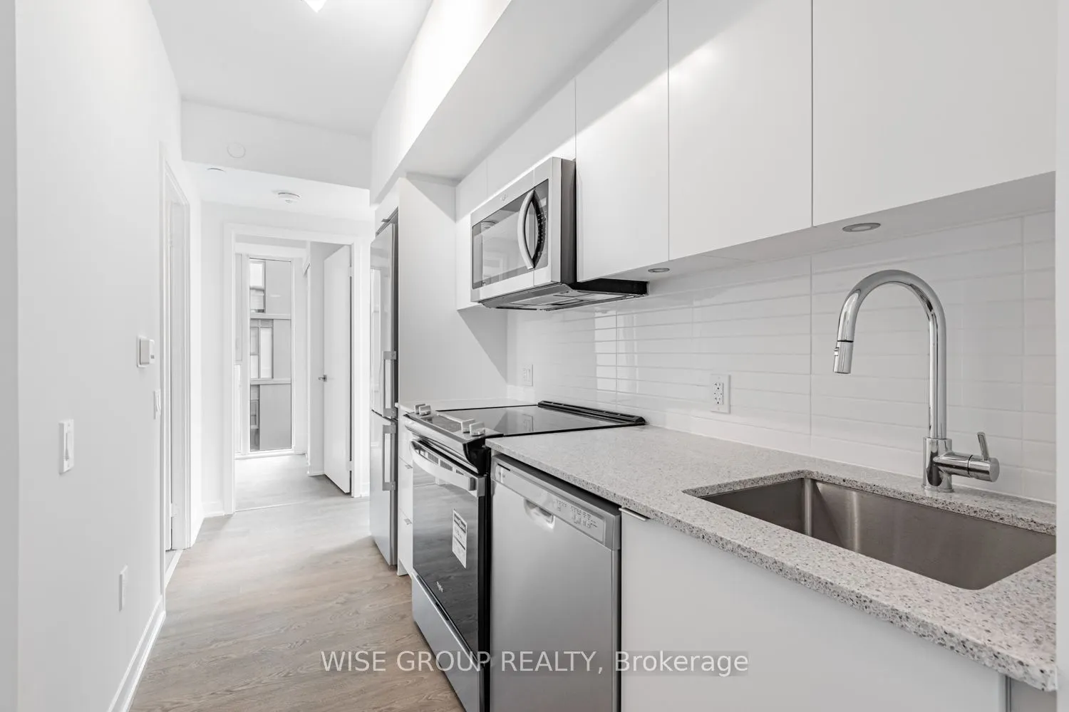 500 Wilson Avenue, #906