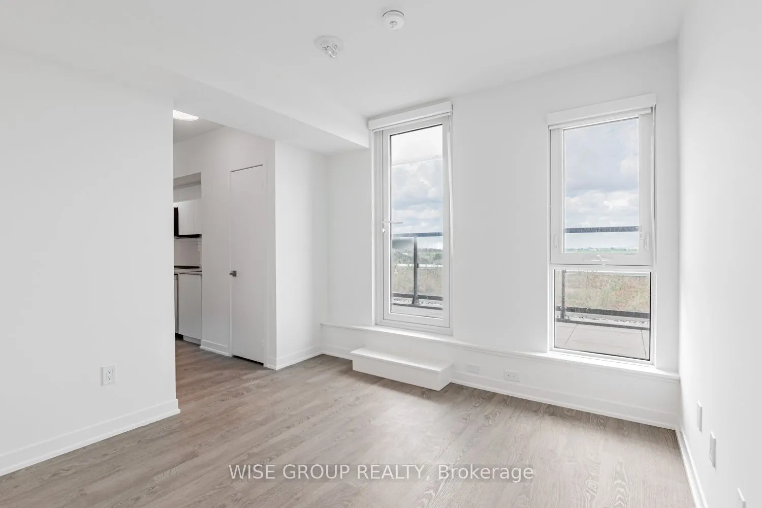 500 Wilson Avenue, #906