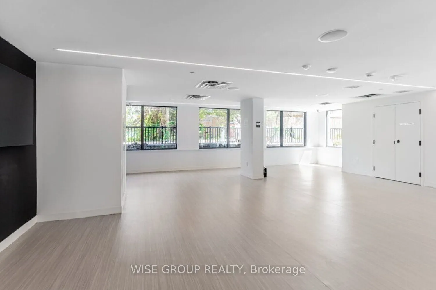500 Wilson Avenue, #906