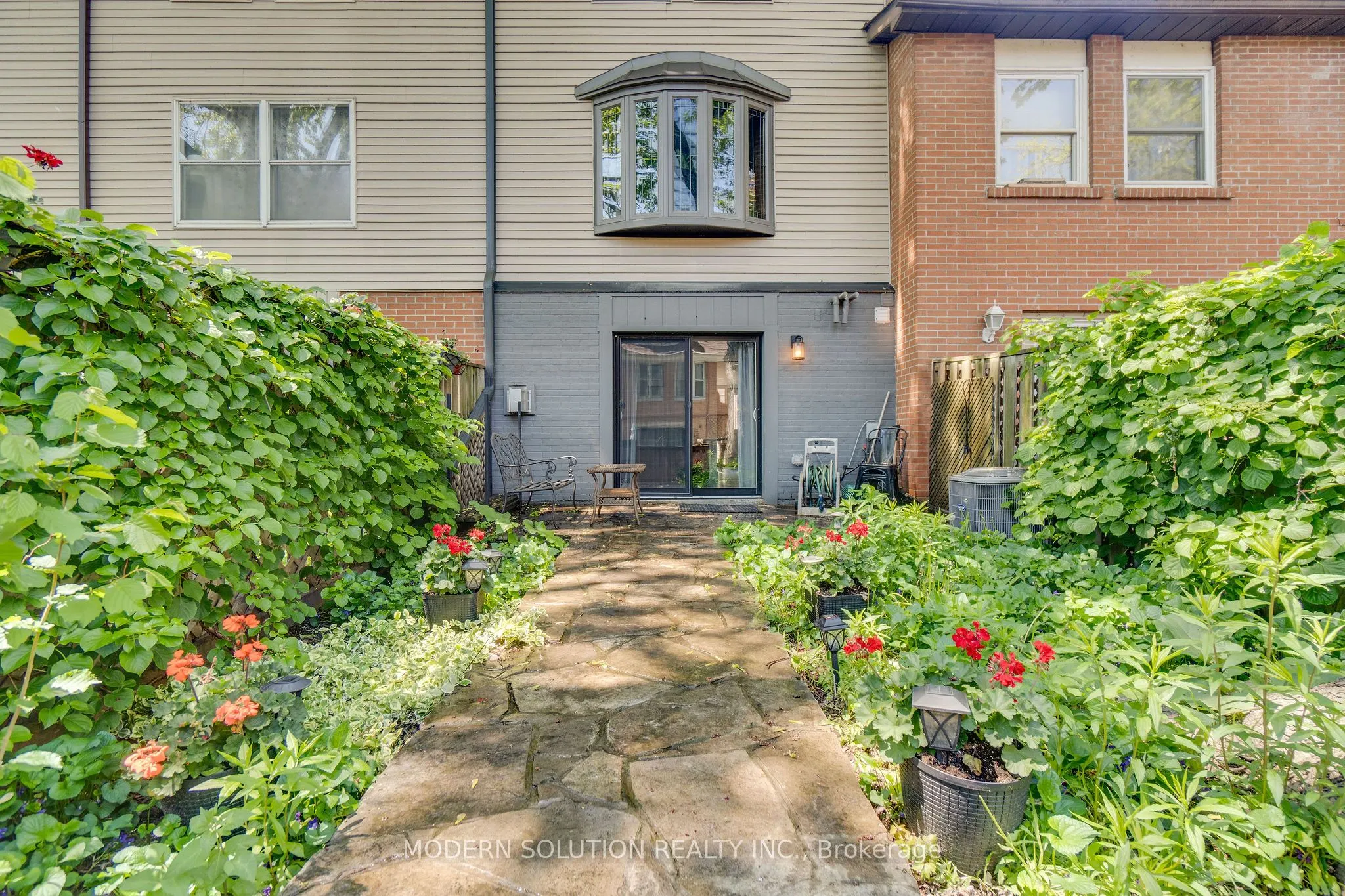 9 Douville Court