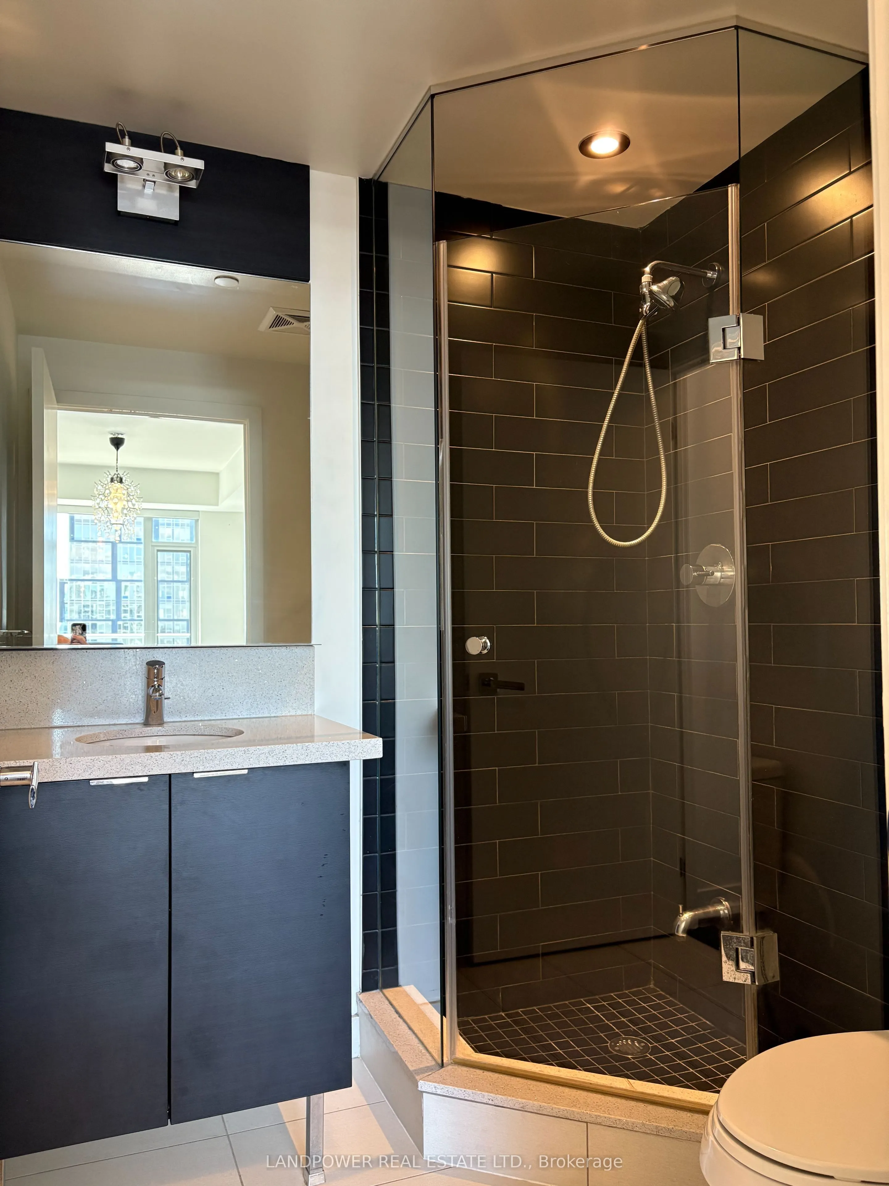 21 Widmer Street, #4011