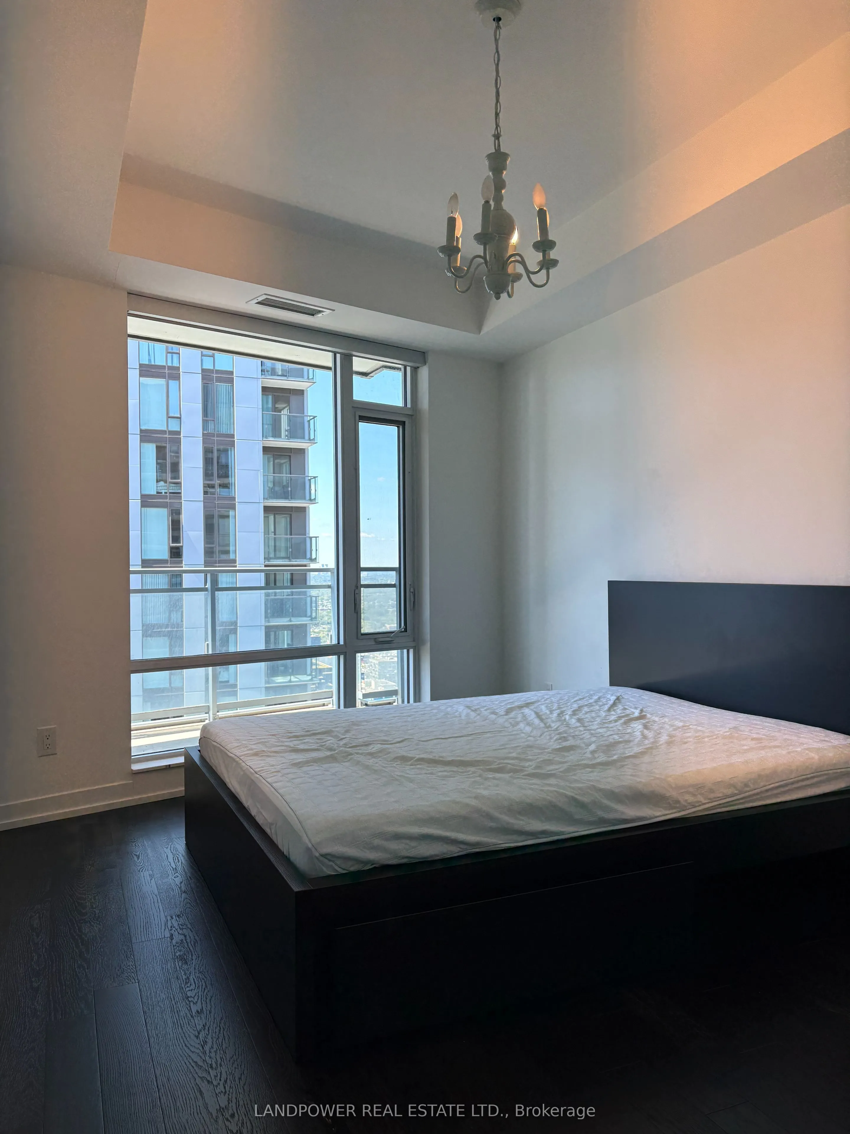 21 Widmer Street, #4011