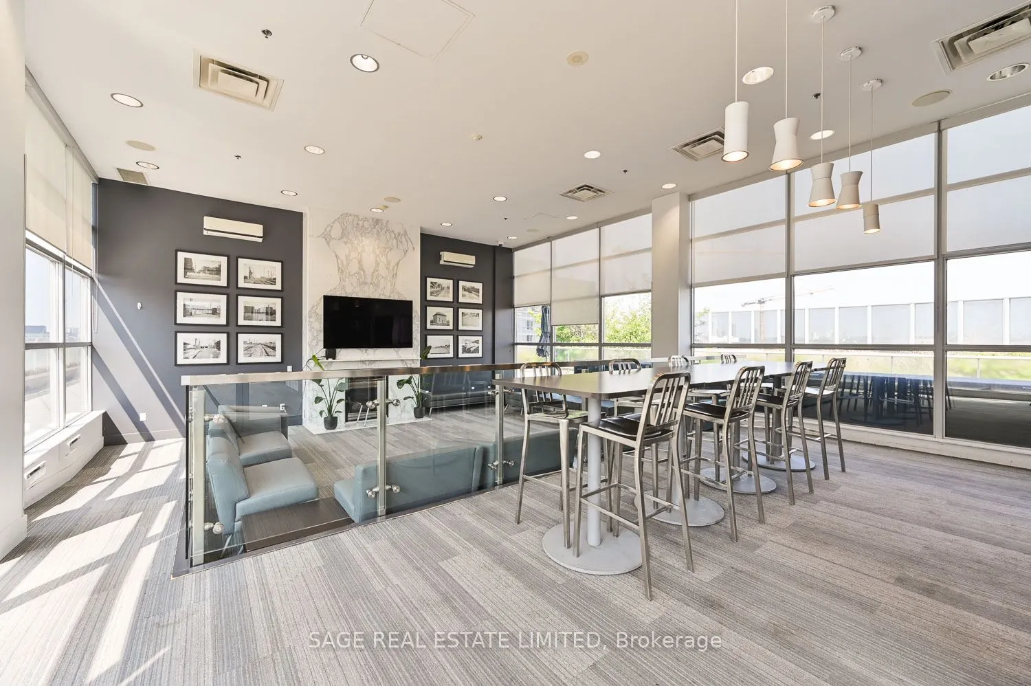 1005 King Street W, #103