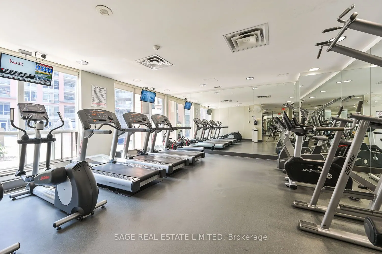 1005 King Street W, #103
