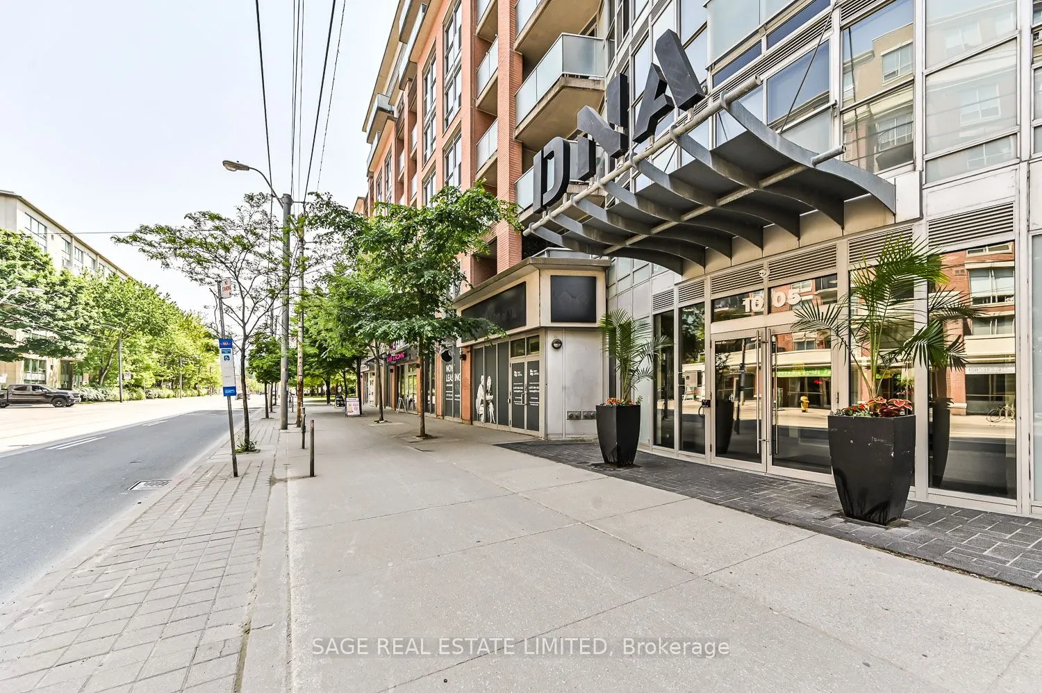 1005 King Street W, #103