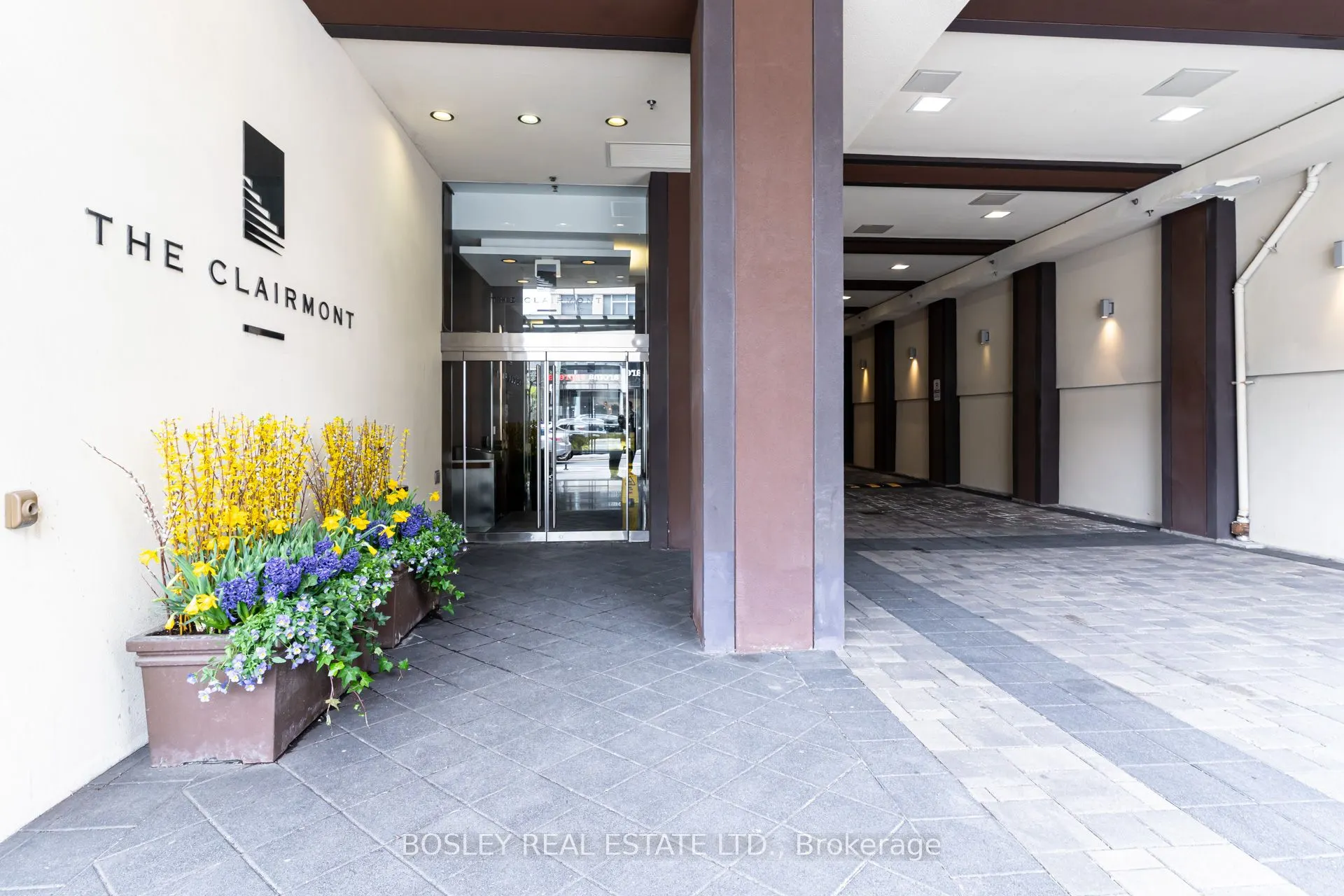 1430 Yonge Street, #205