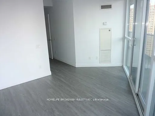 25 Carlton Street, #2504
