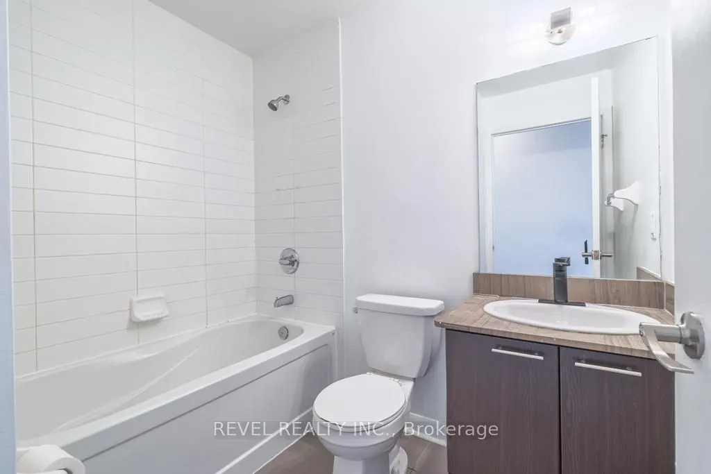 15 Bruyeres Mews, #1206