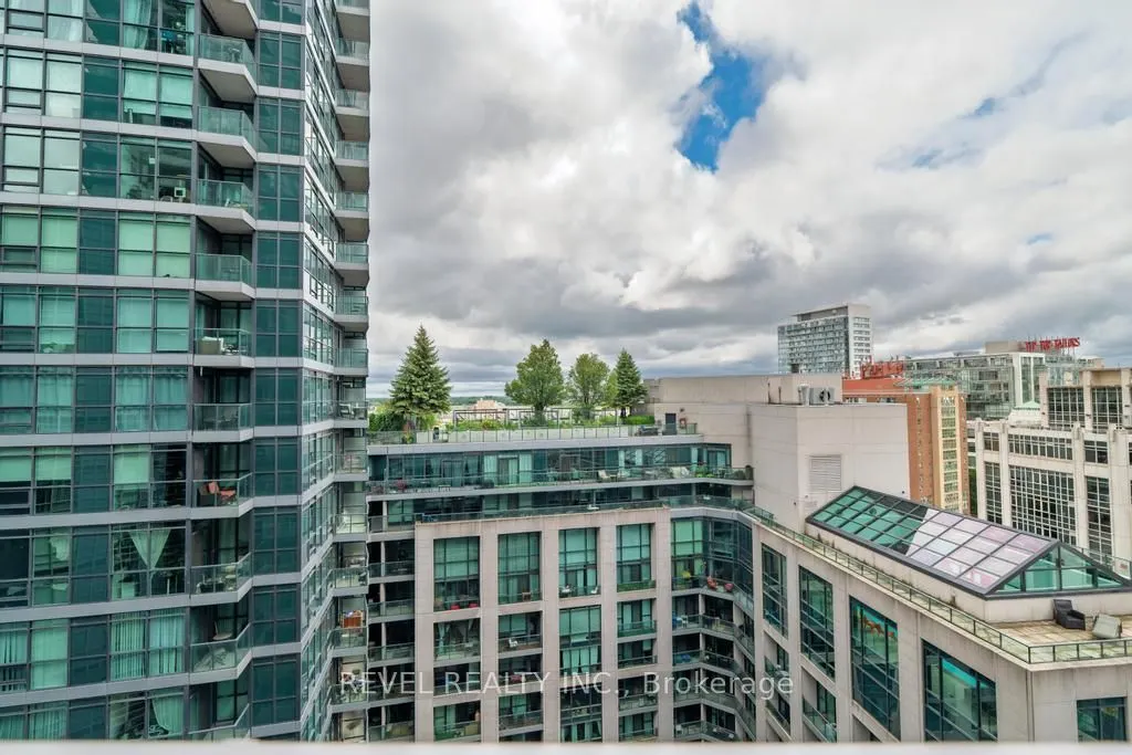 15 Bruyeres Mews, #1206