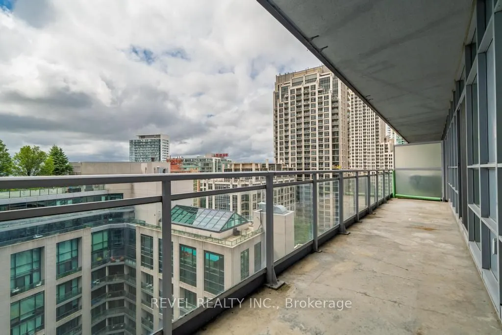 15 Bruyeres Mews, #1206