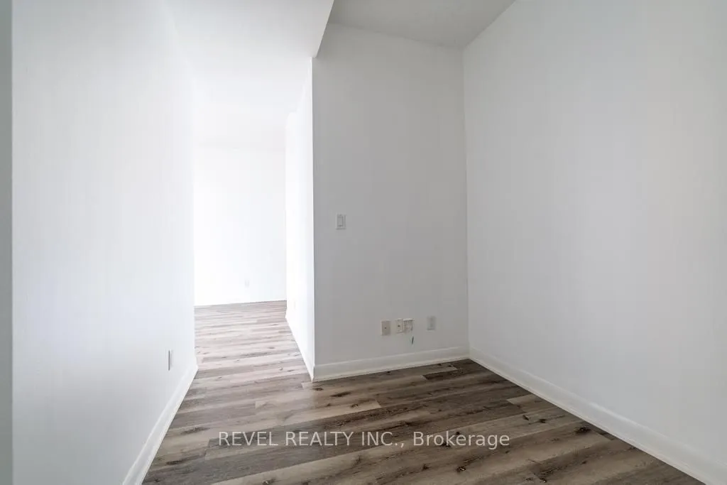 15 Bruyeres Mews, #1206