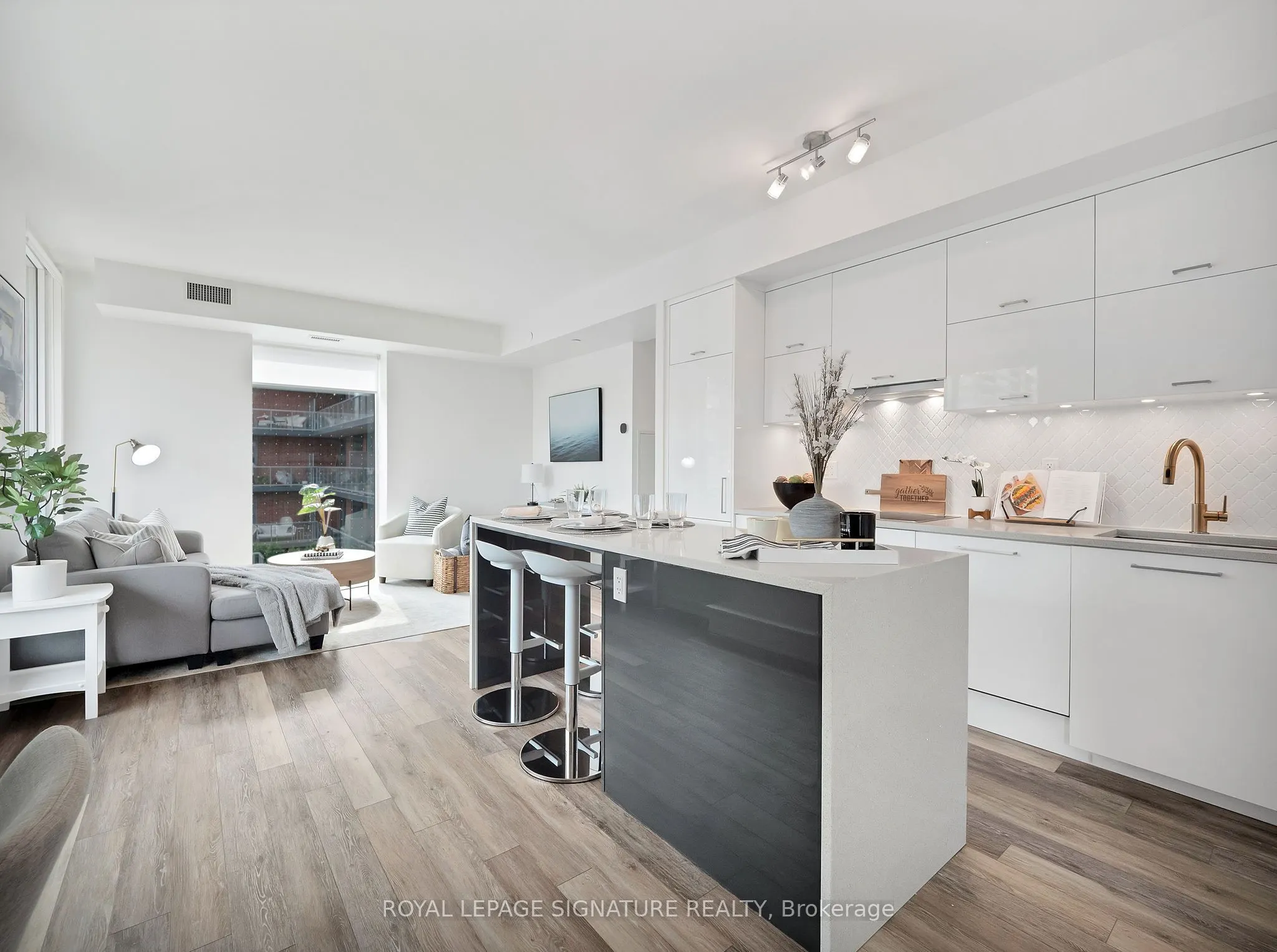 106 Dovercourt Road, #420