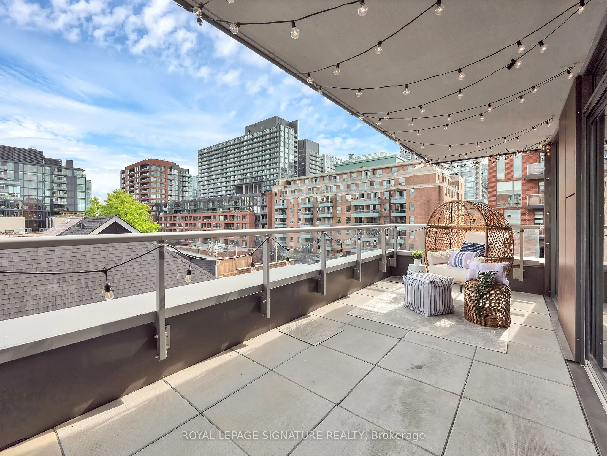 106 Dovercourt Road, #420