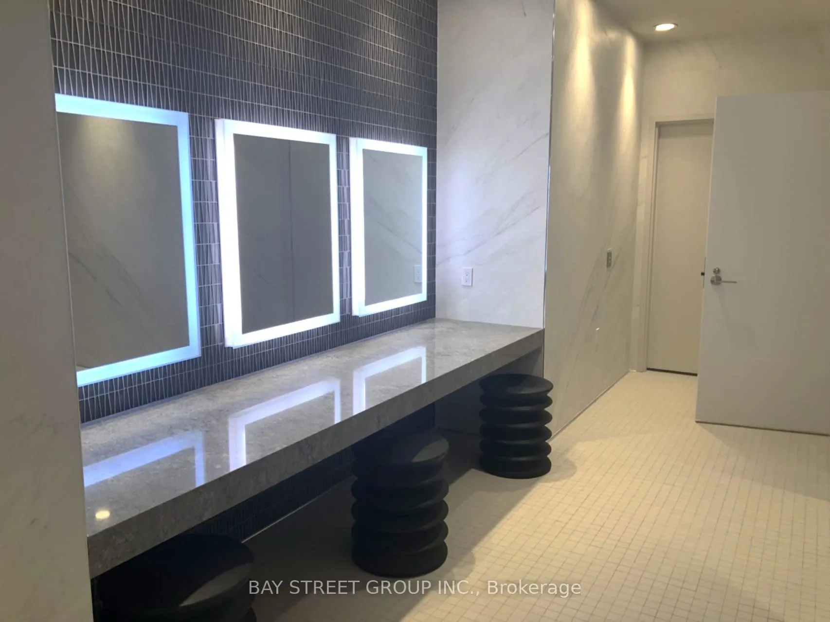 575 Bloor Street, #1009