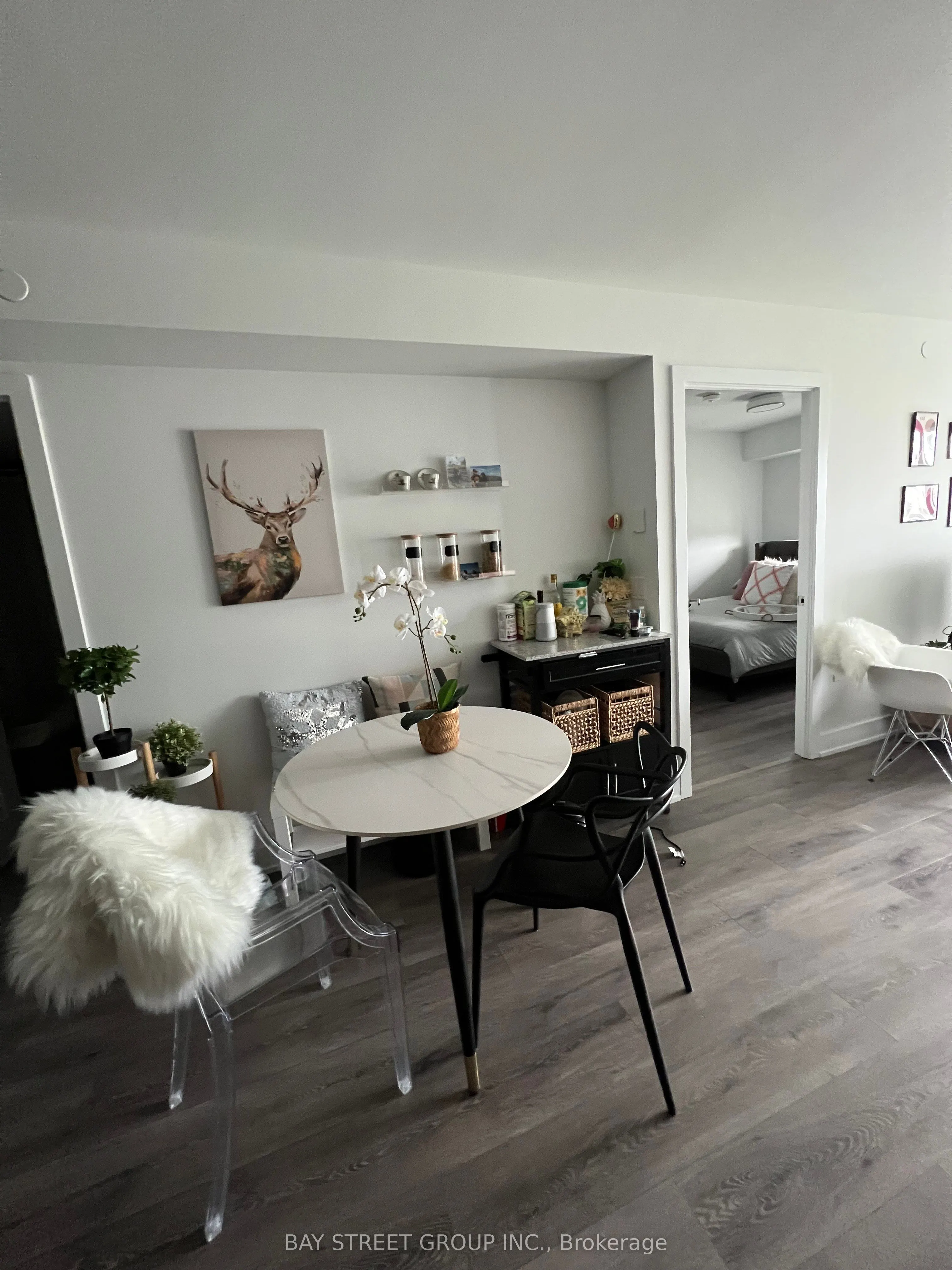 575 Bloor Street, #1009