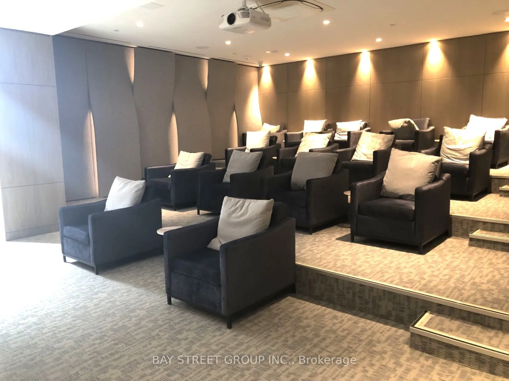 575 Bloor Street, #1009