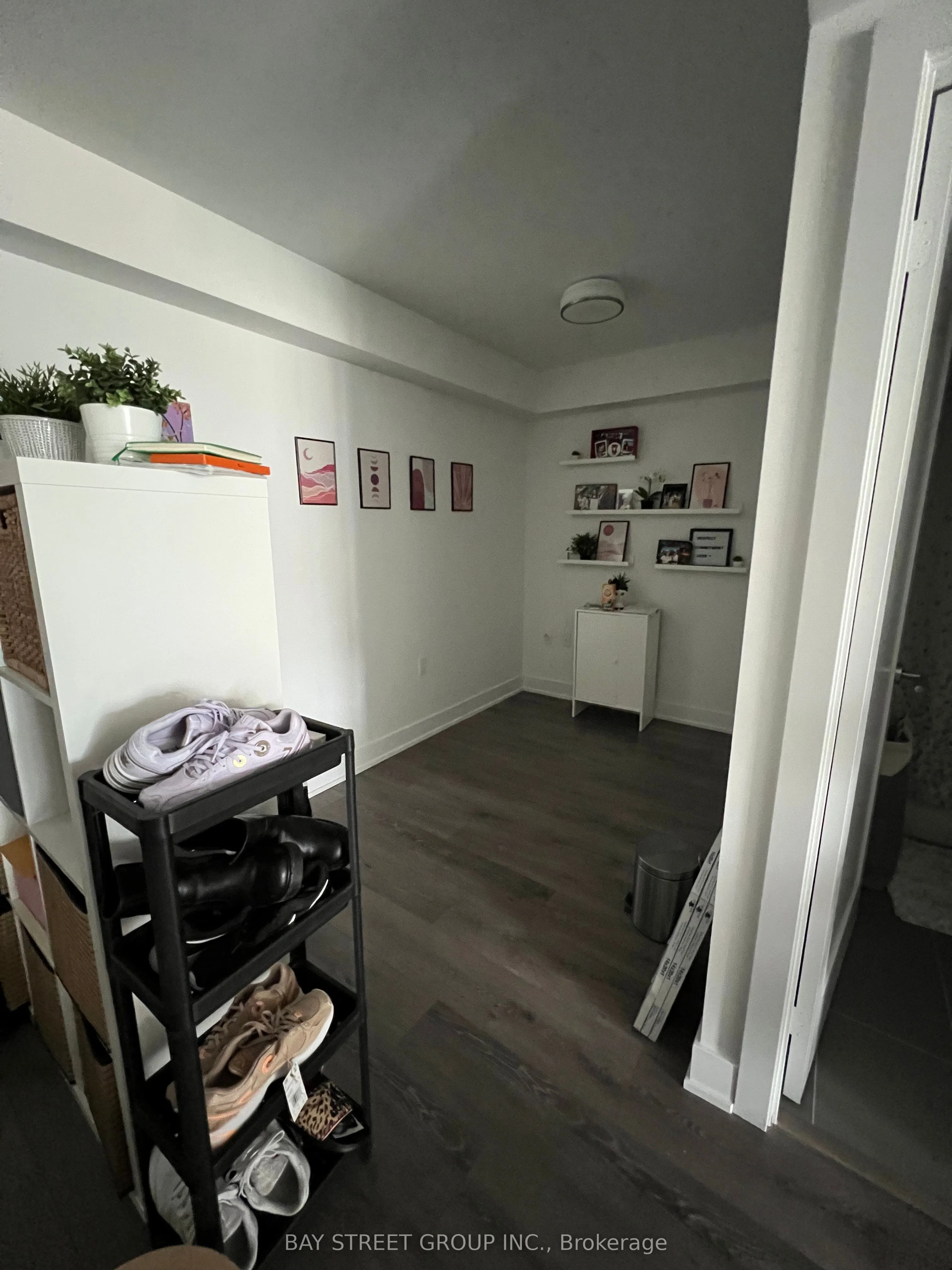 575 Bloor Street, #1009