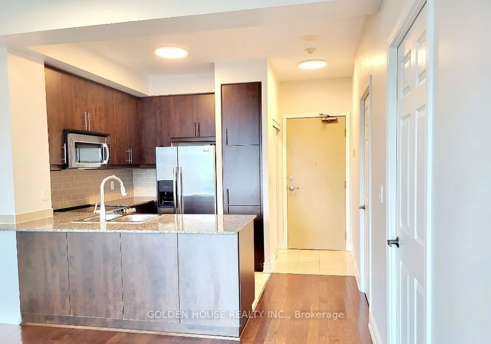 18 Holmes Avenue, #2208