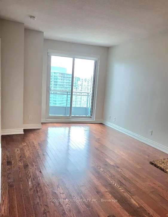 18 Holmes Avenue, #2208