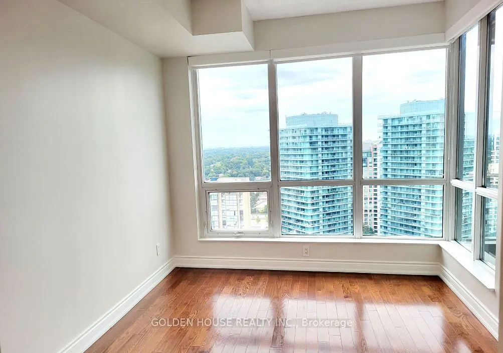 18 Holmes Avenue, #2208