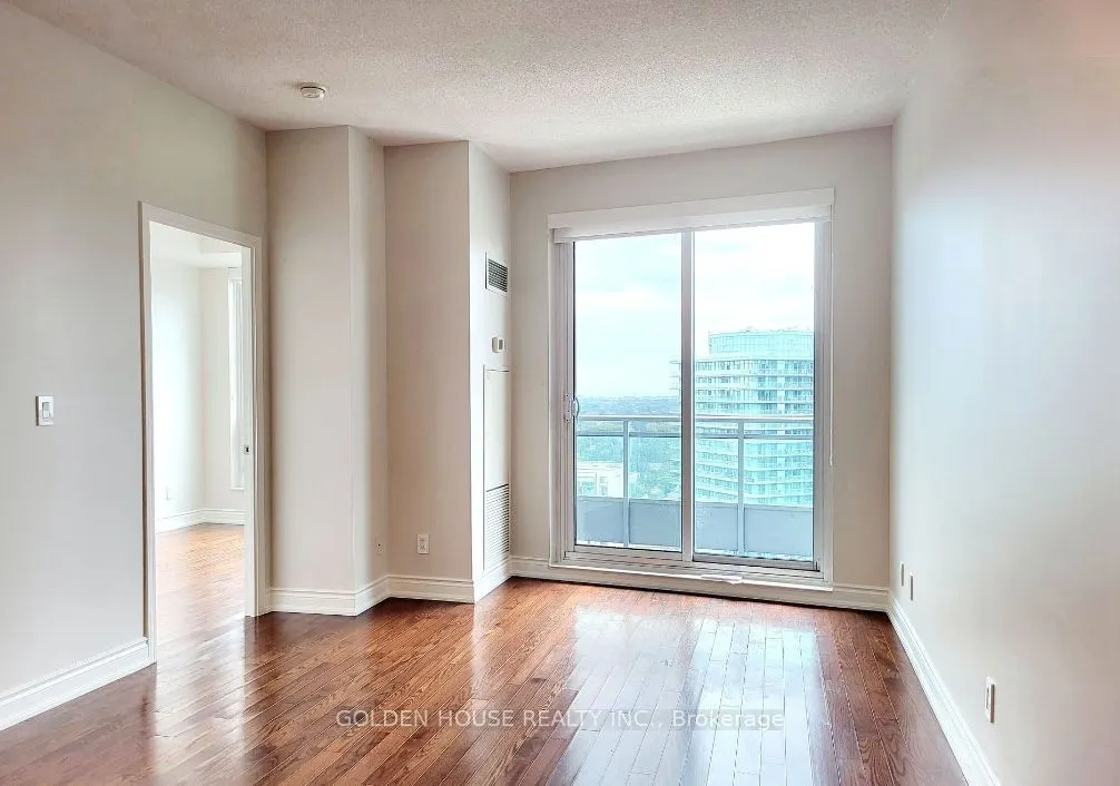 18 Holmes Avenue, #2208