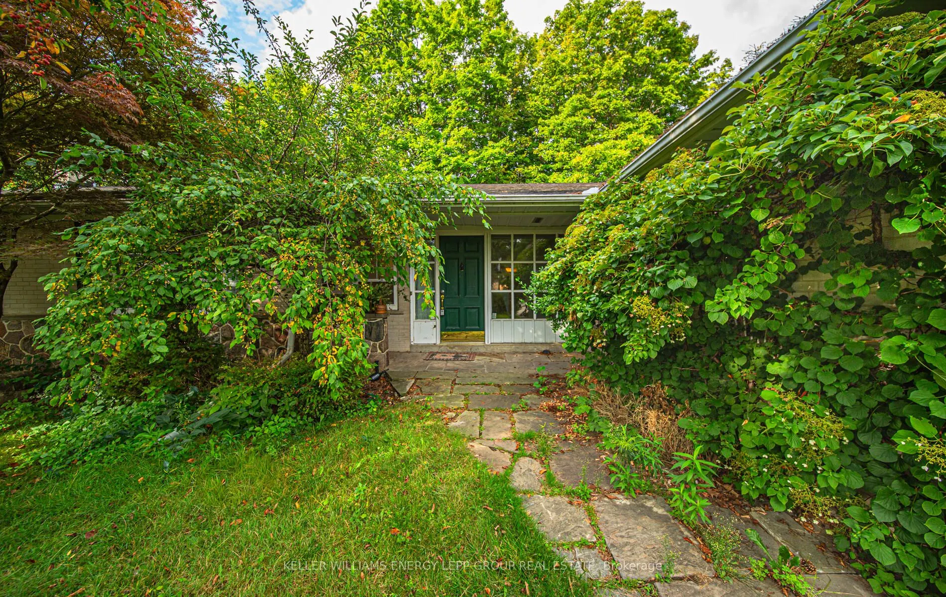 15 Artinger Court