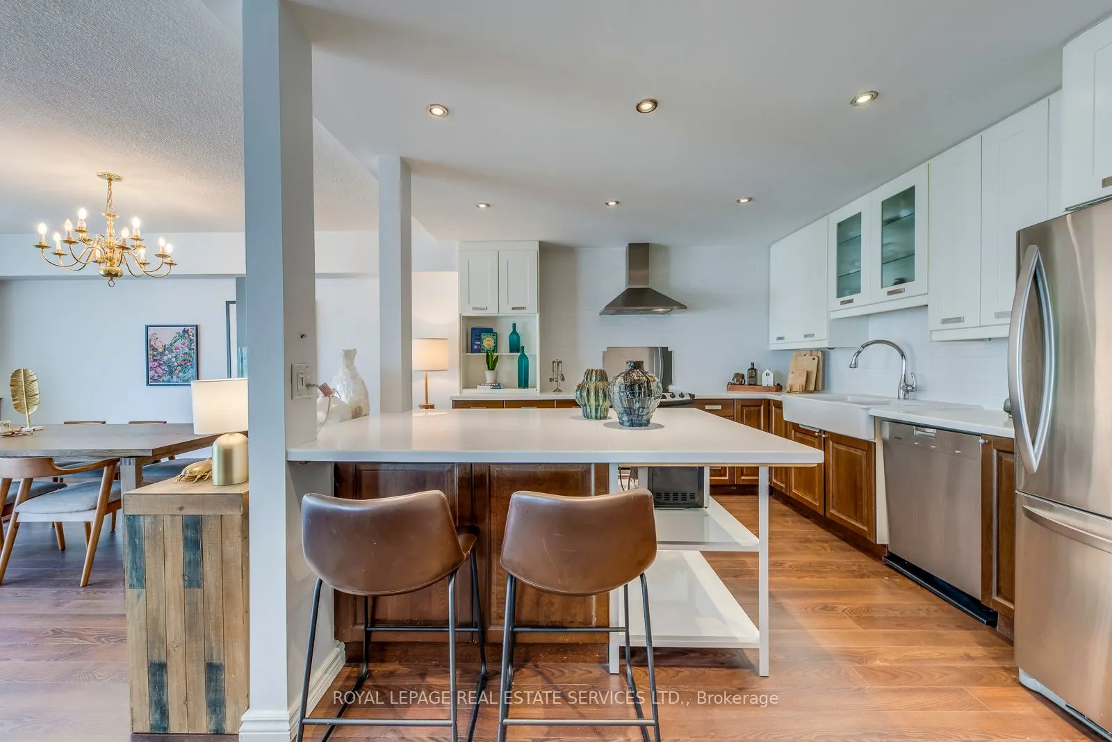 33 Harbour Square, #1032