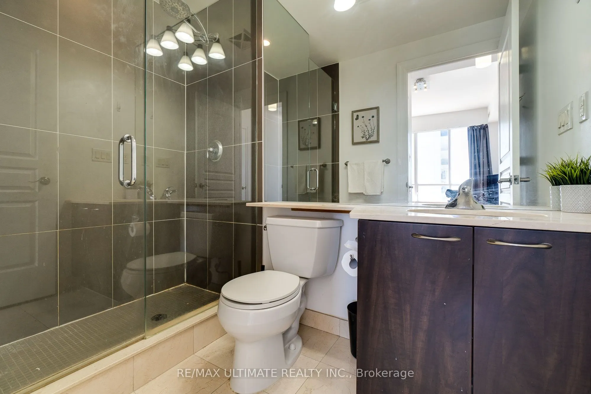 777 STEELES Avenue, #LPH9