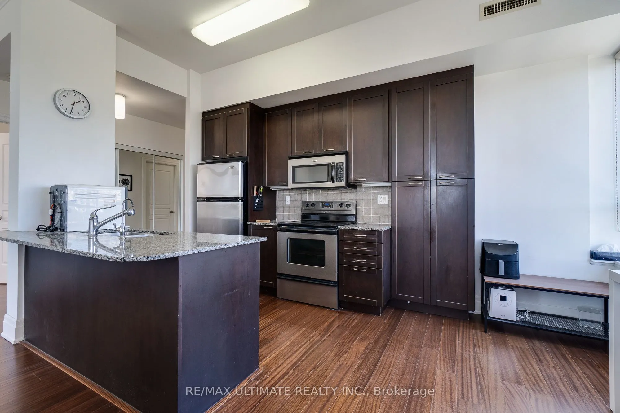 777 STEELES Avenue, #LPH9
