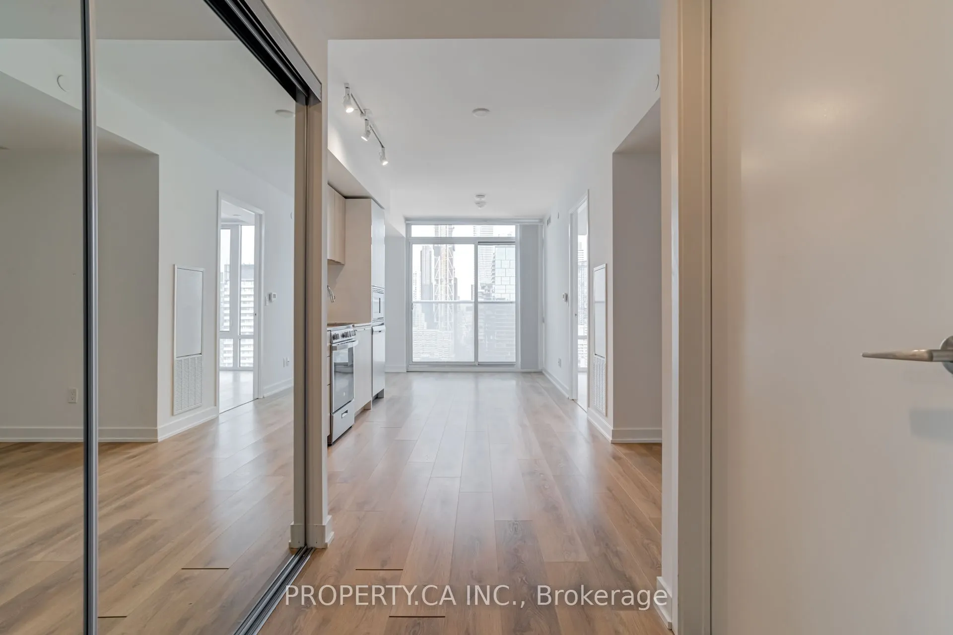 501 Yonge Street, #3103