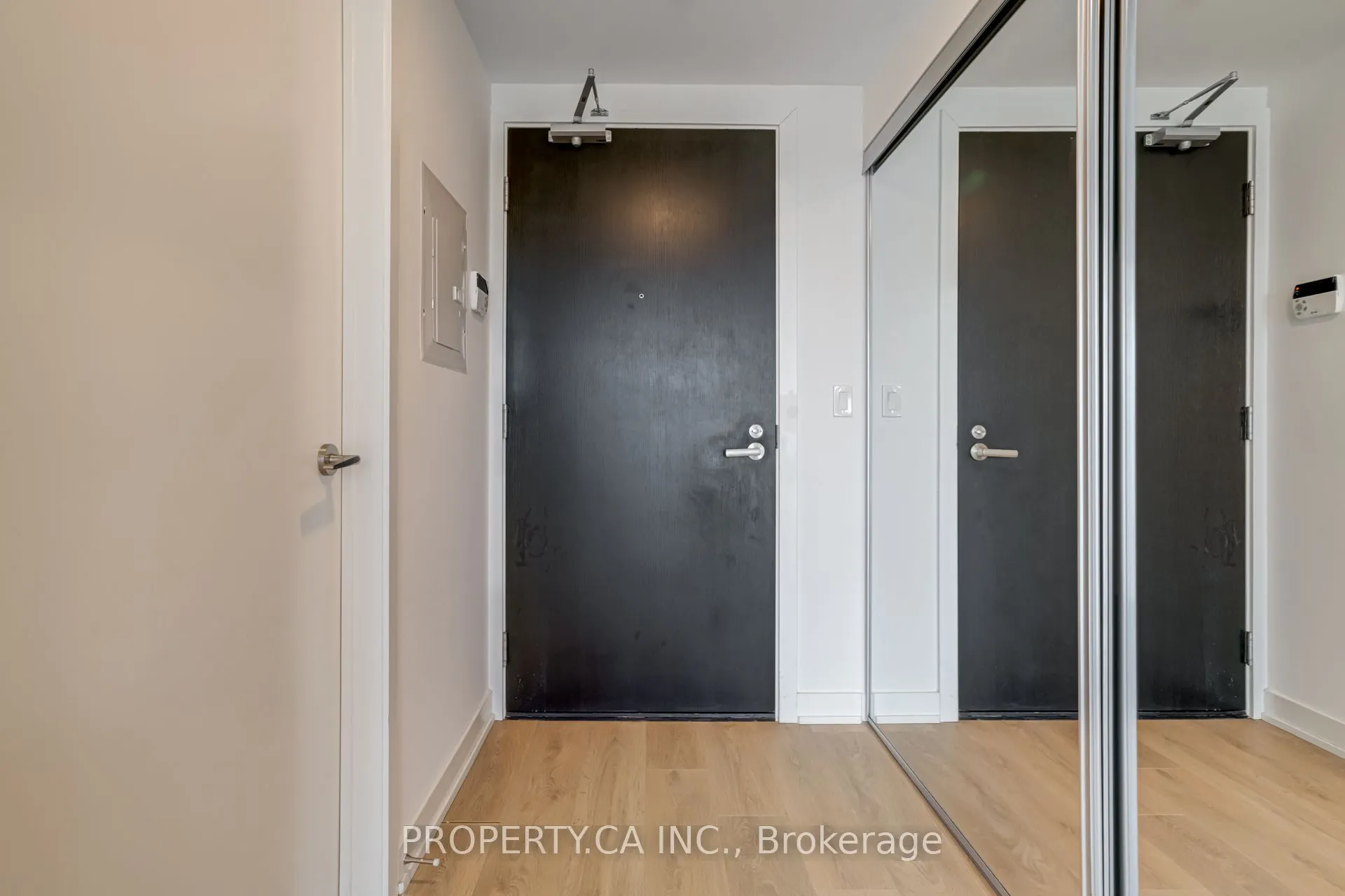 501 Yonge Street, #3103