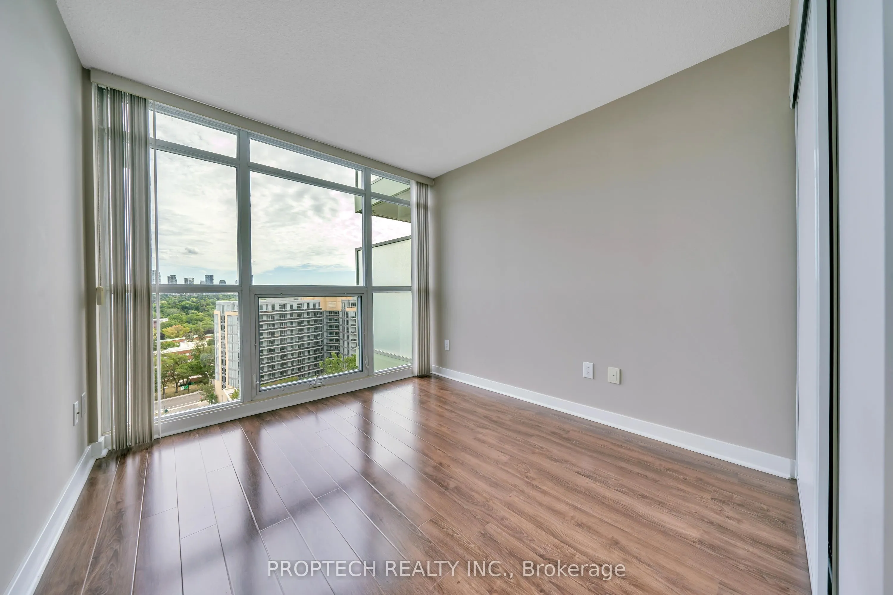 33 Singer Court, #1502