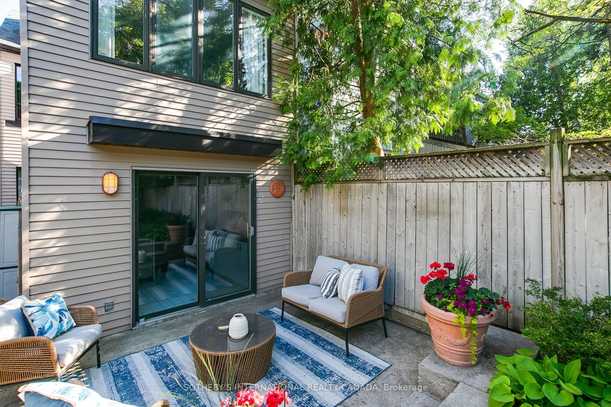 48 Salisbury Avenue