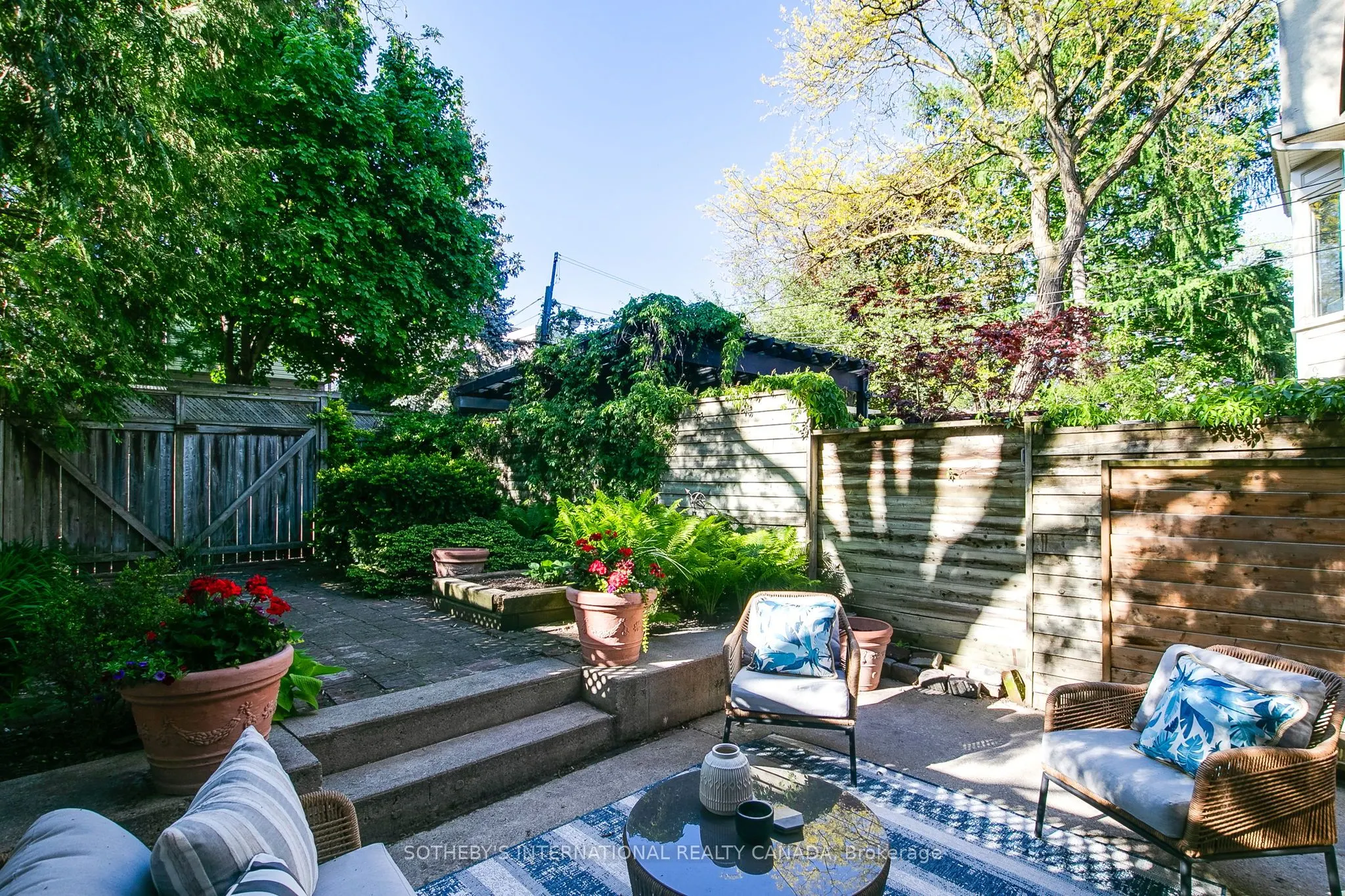 48 Salisbury Avenue