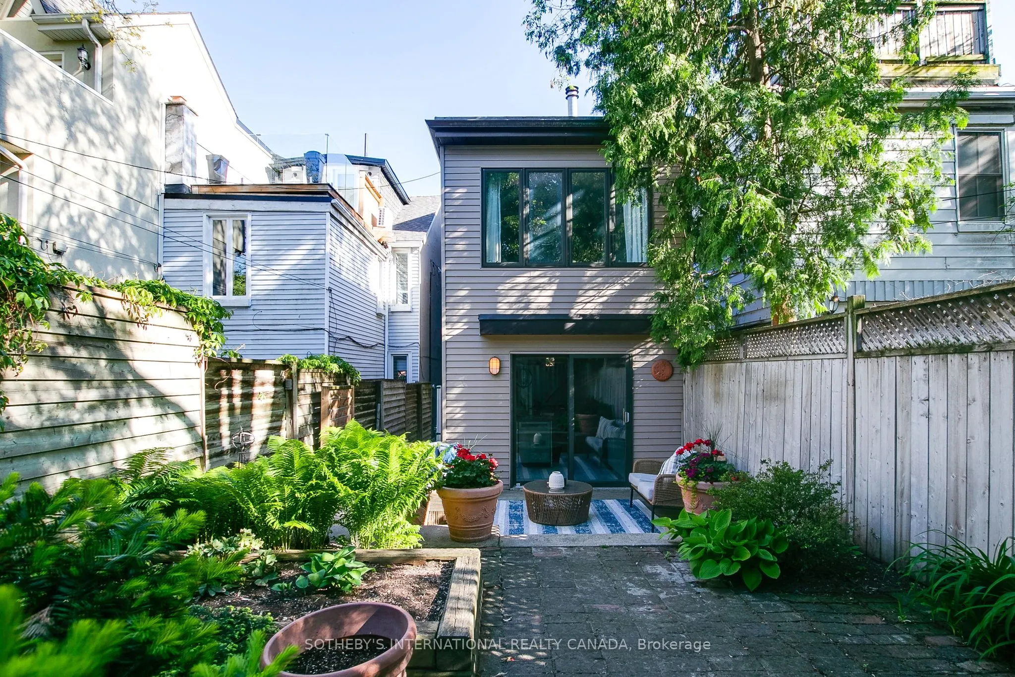 48 Salisbury Avenue
