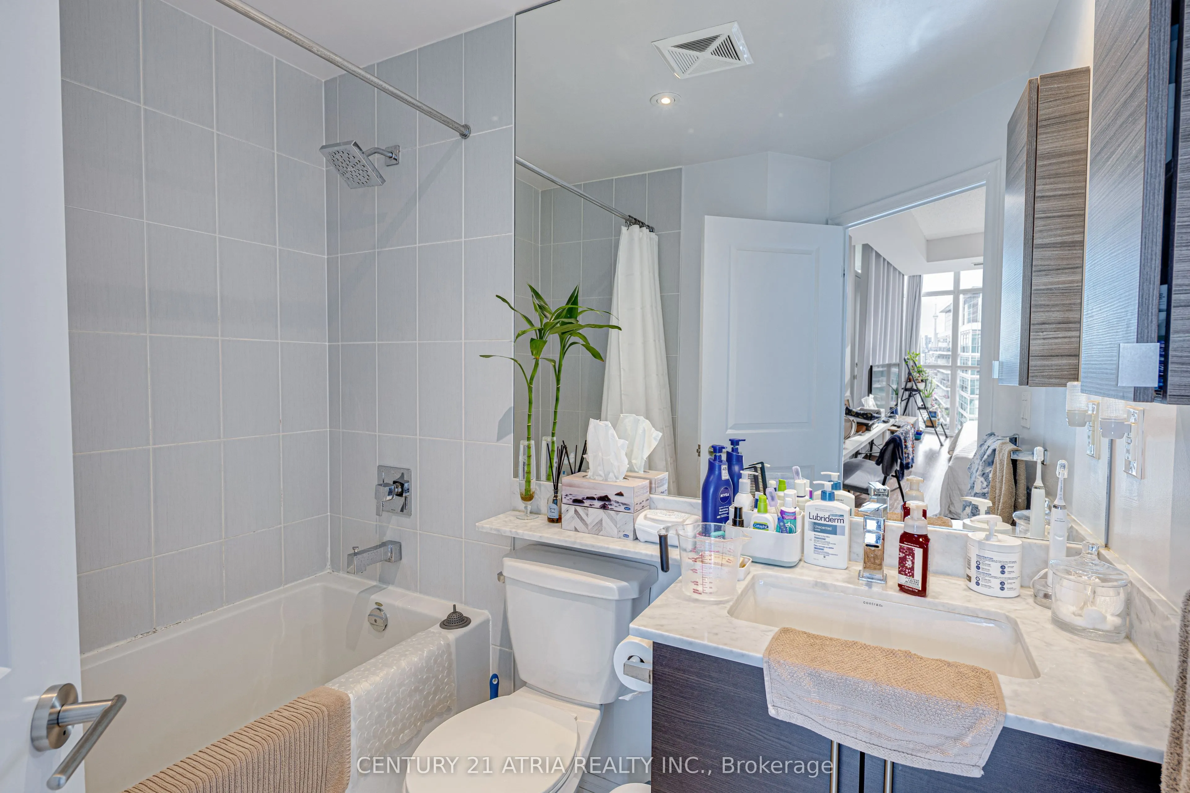 125 Western Battery Road, #2504