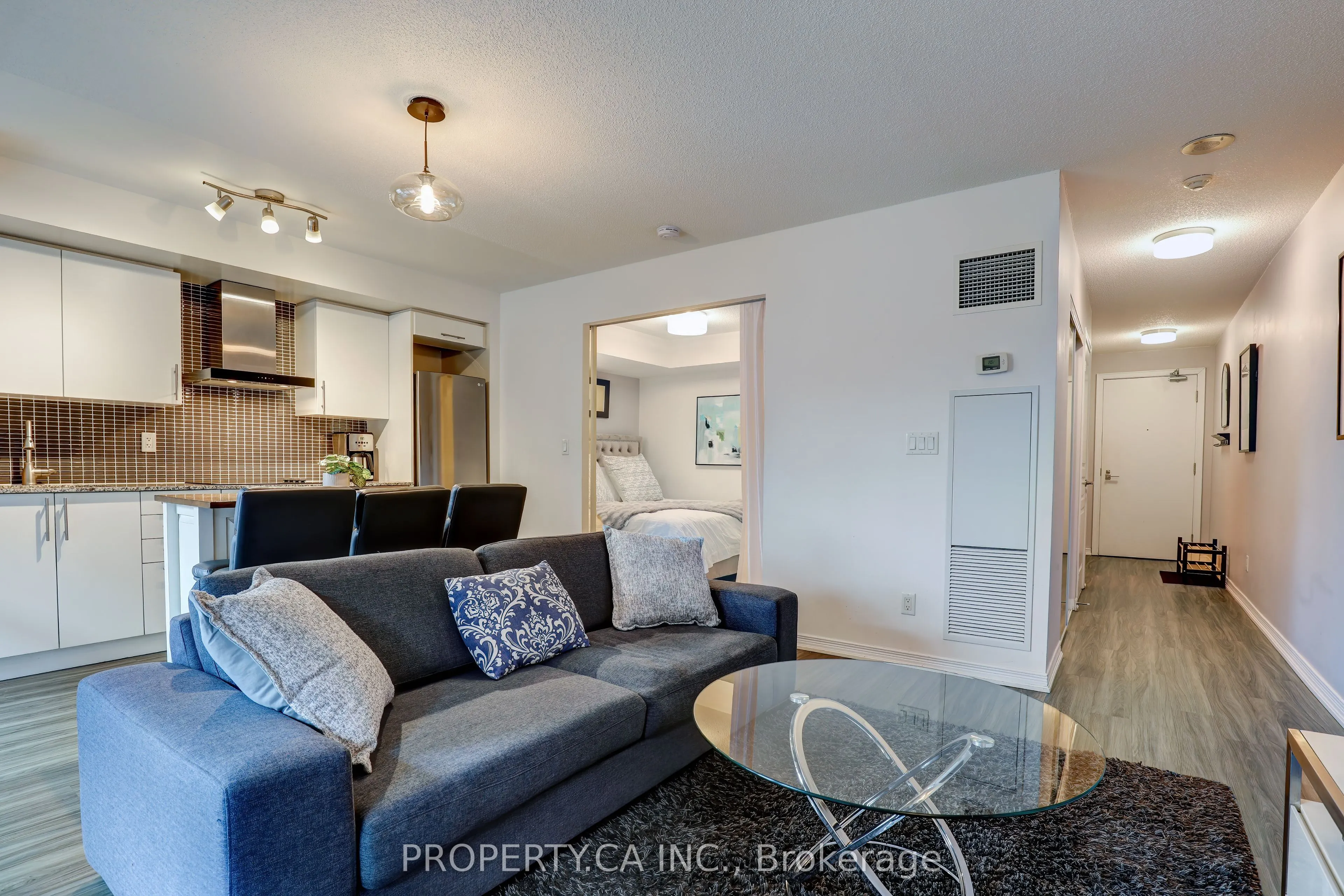 352 Front Street W, #315