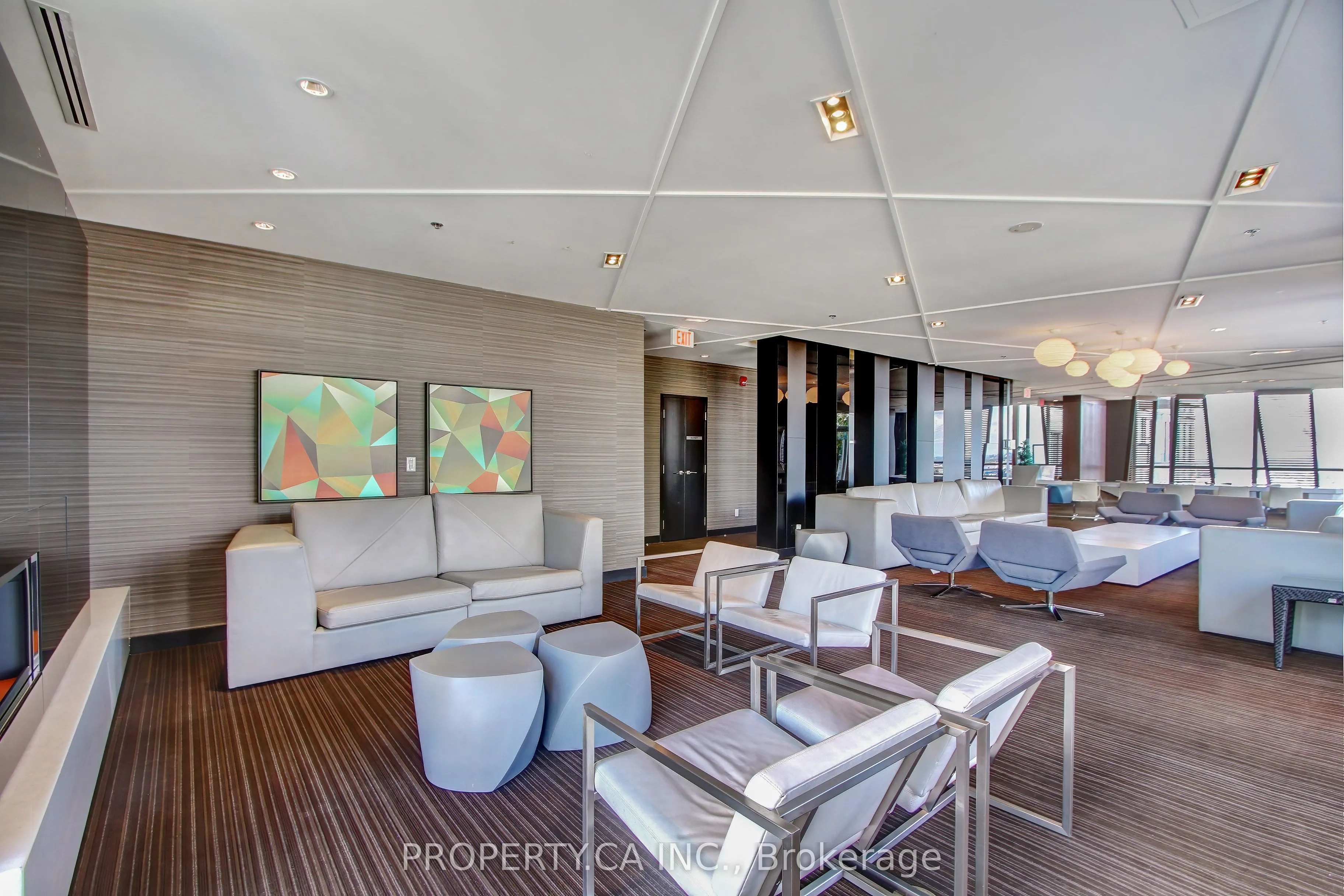 352 Front Street W, #315