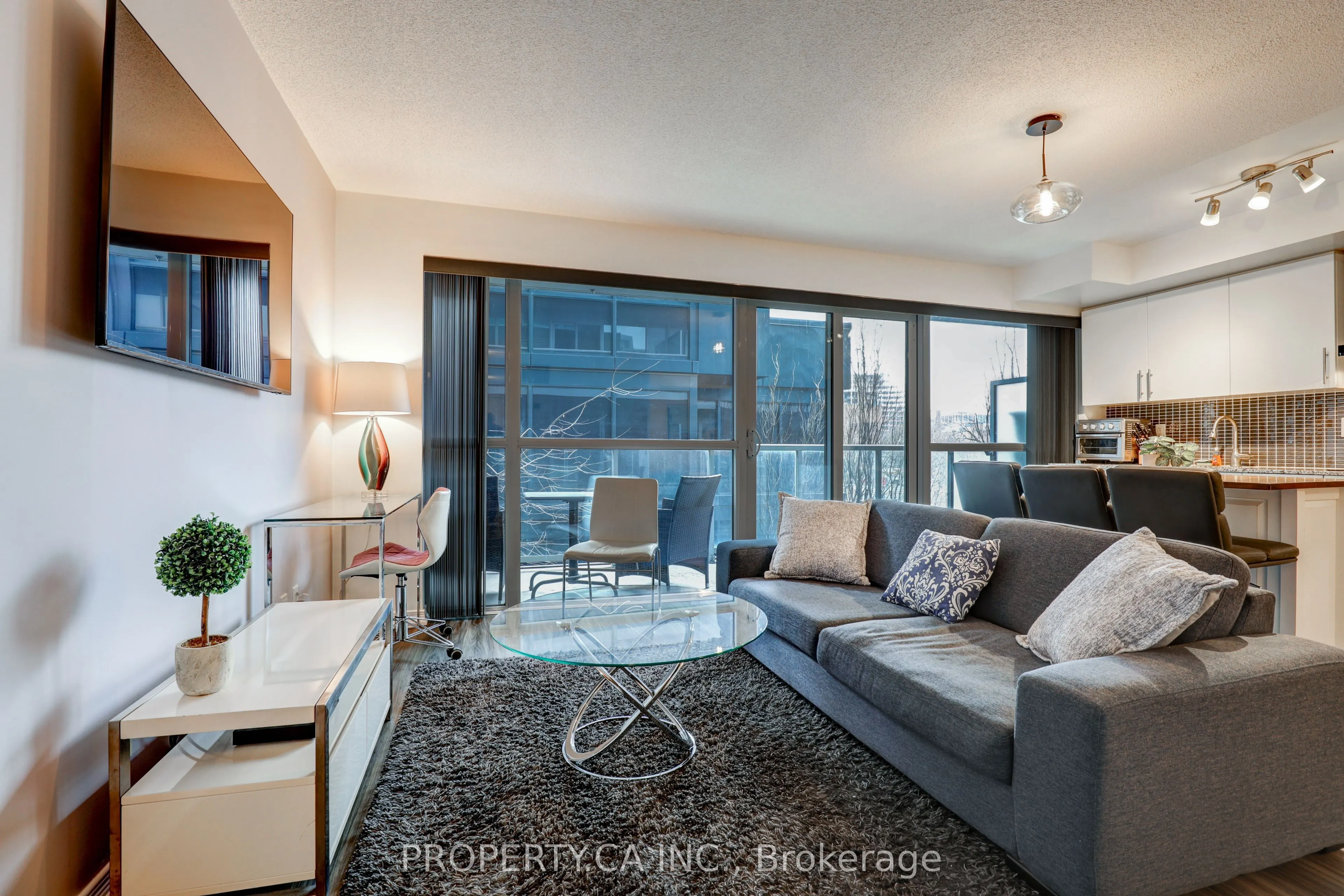 352 Front Street W, #315