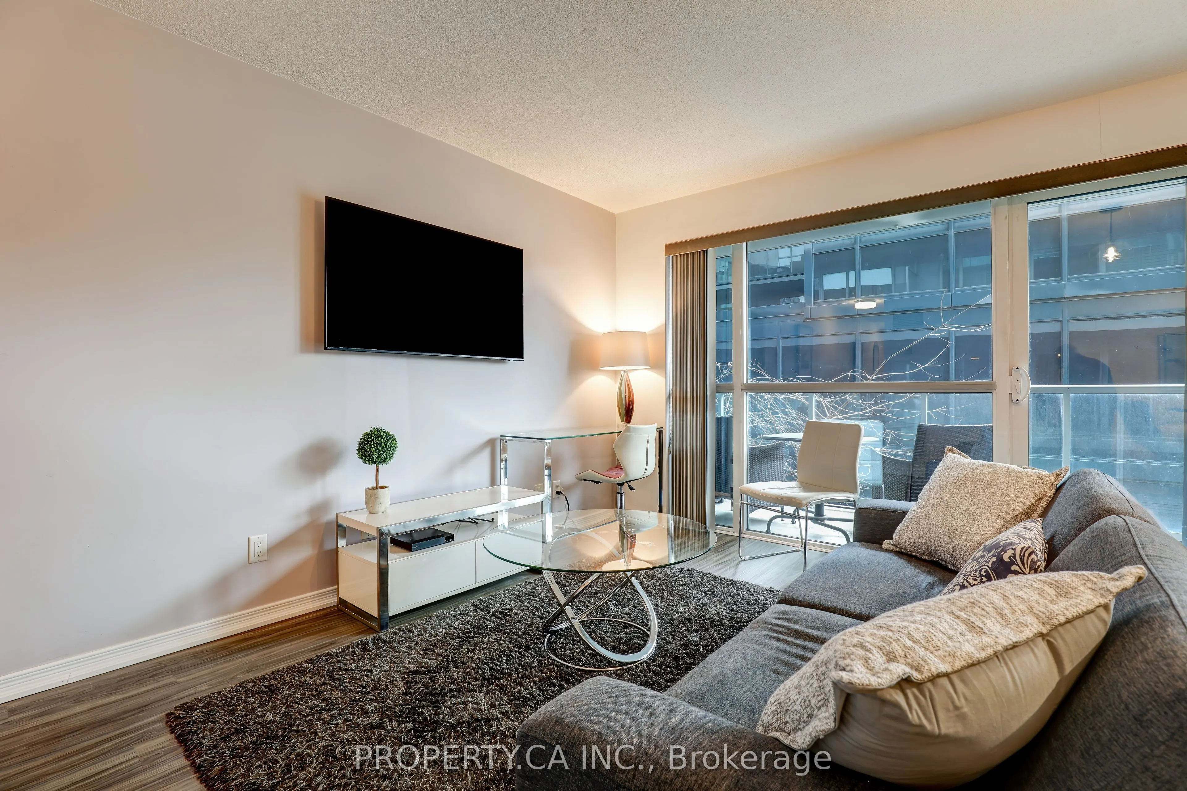 352 Front Street W, #315