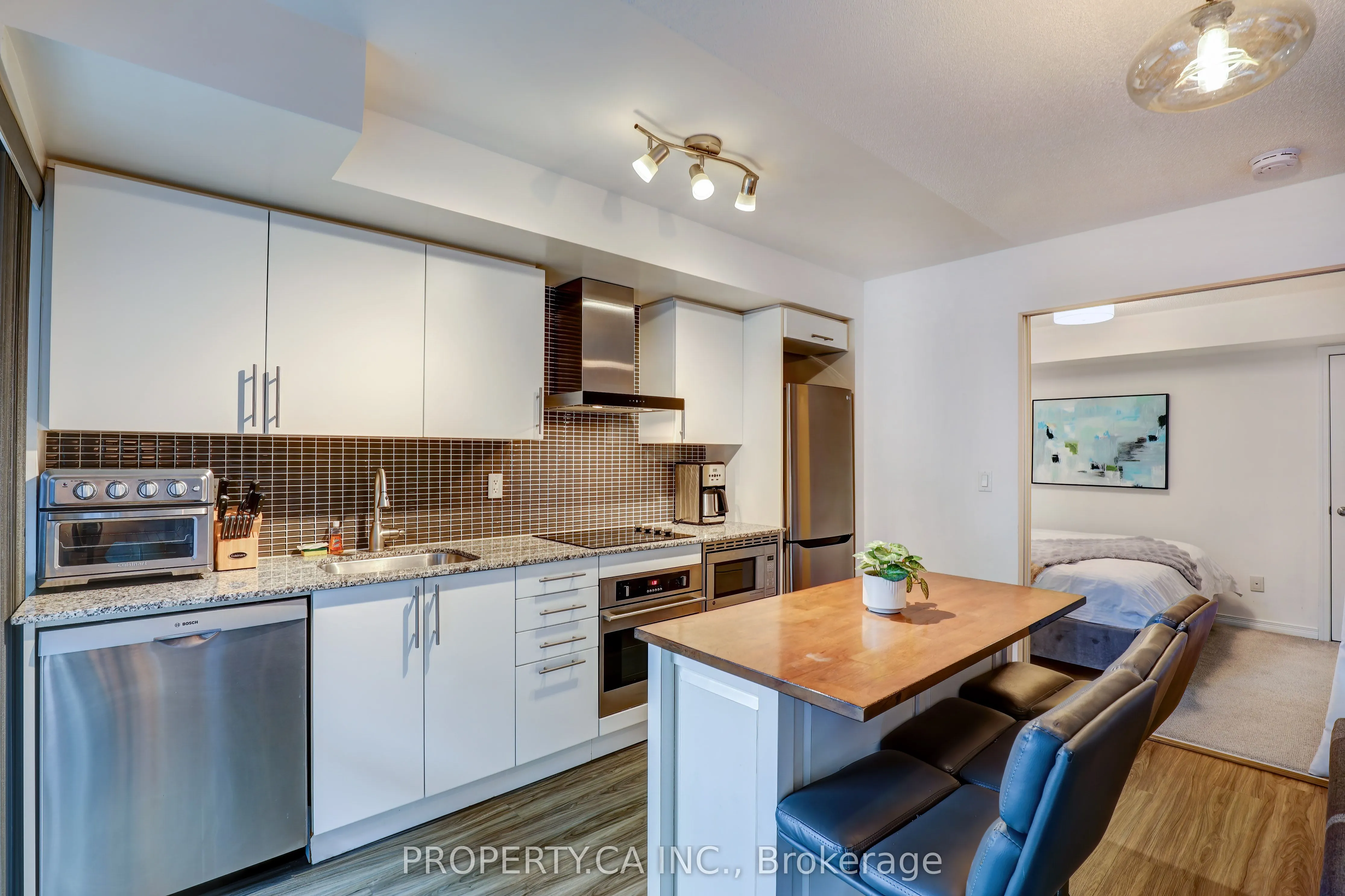 352 Front Street W, #315