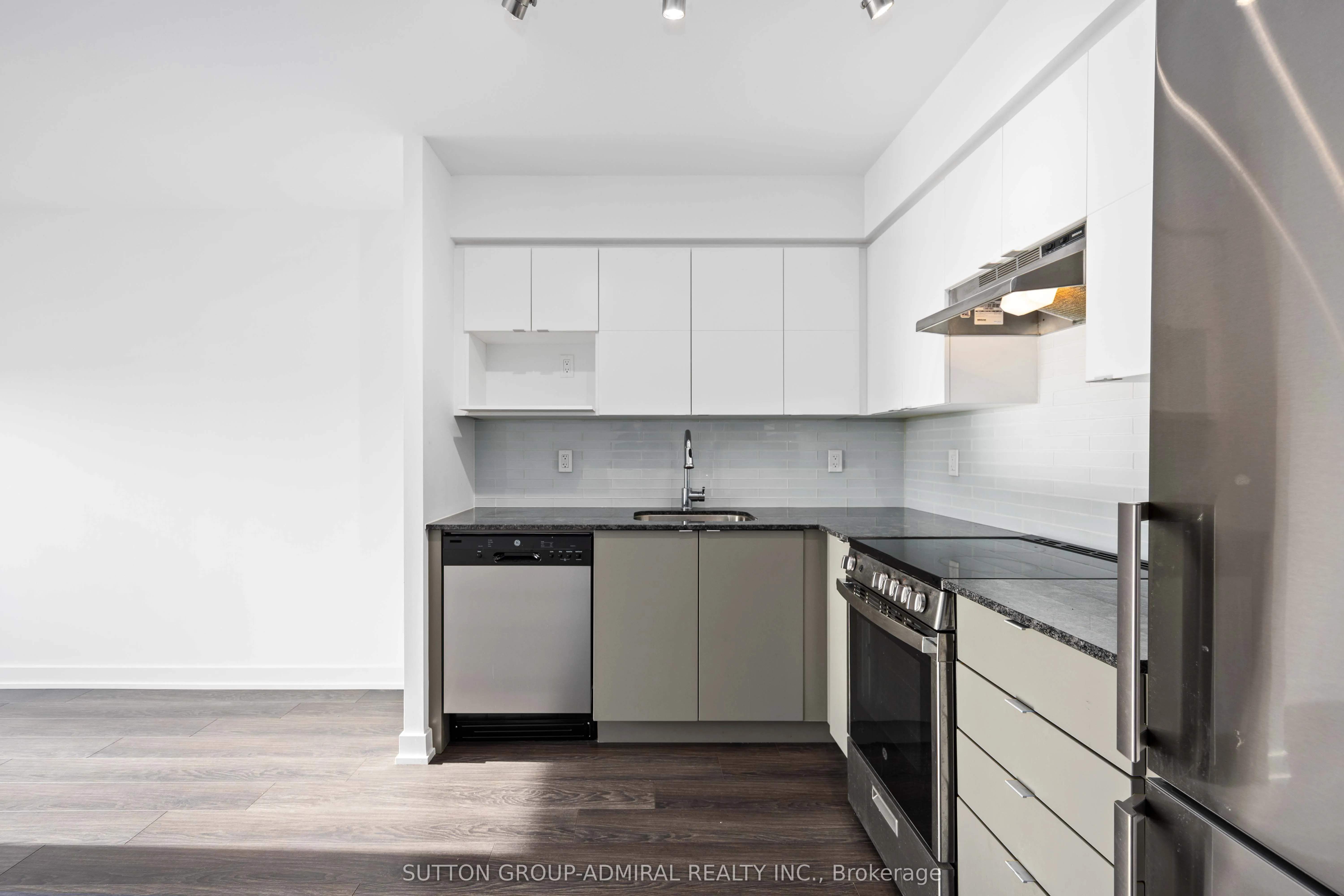 120 Varna Drive, #316