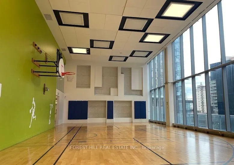 99 Broadway Avenue, #1403