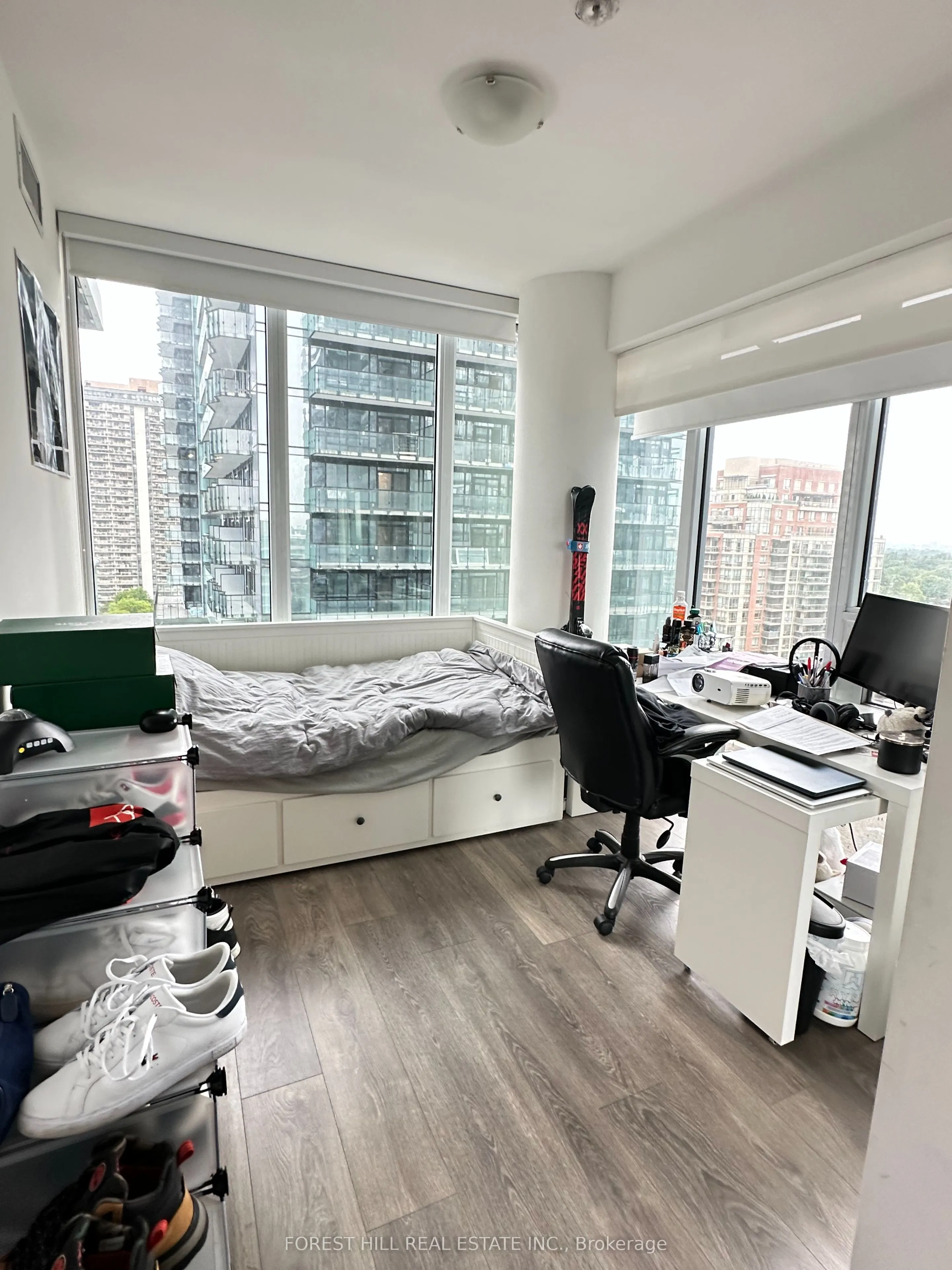 99 Broadway Avenue, #1403