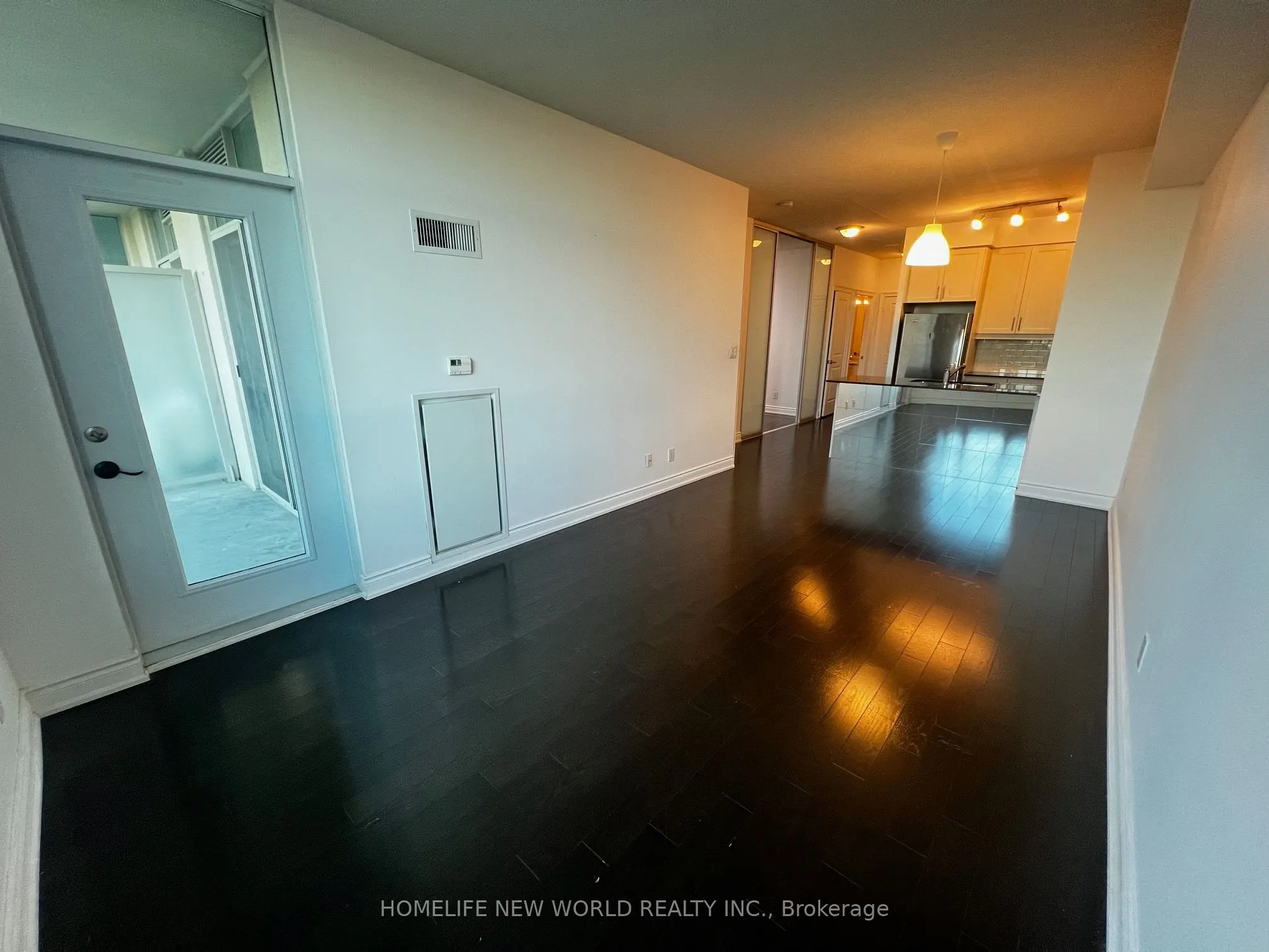 20 Bloorview Place, #821