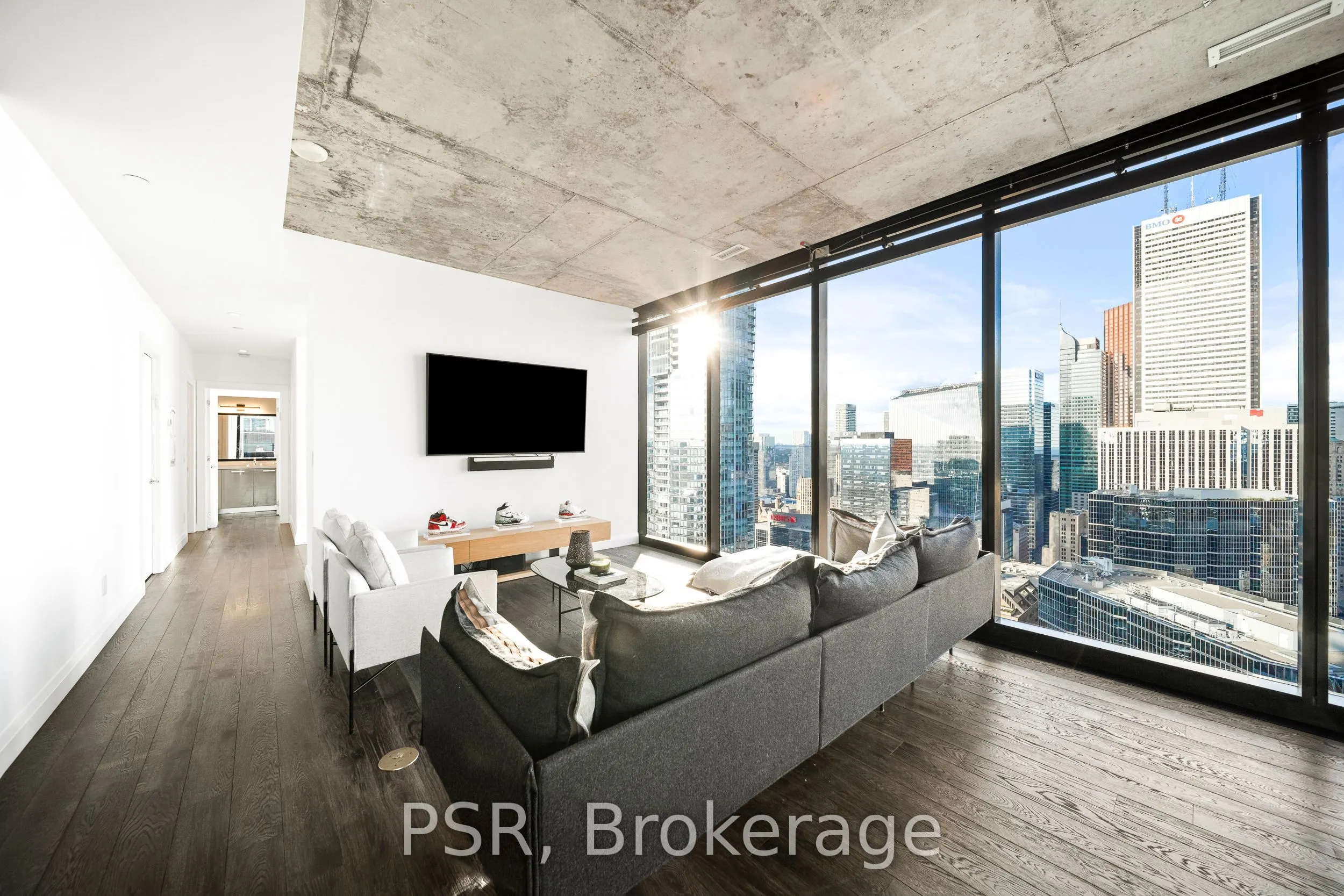 224 King Street W, #4302